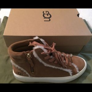 Women’s Ugg Ollie Heritage